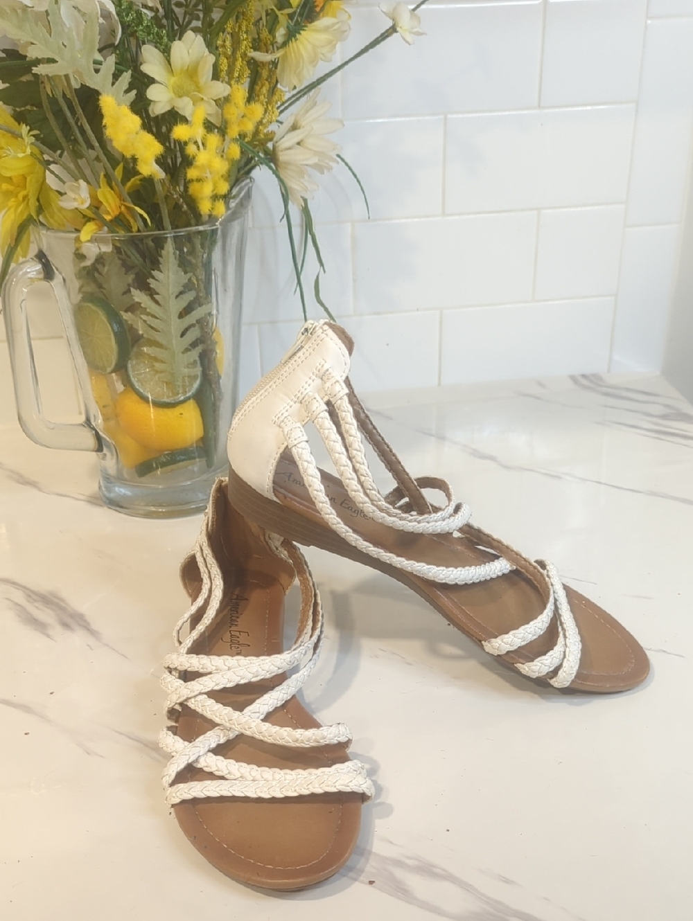 9.5M American Eagle Outfitters White Braided Gladiator Sandals with Tan Footbed